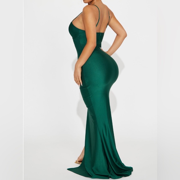 Fashion Nova Emerald Green Maxi Dress - Picture 2 of 5
